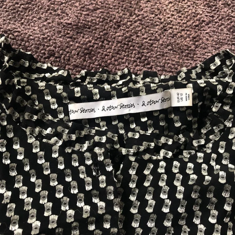 & Other Stories Black and White Pattern Blouse - Picture 4 of 11